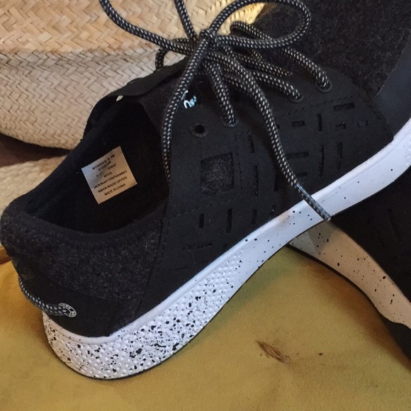 Sperry Sneakers - Picture 2 of 5